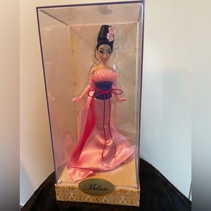 LE 2011 Disney Designer Mulan